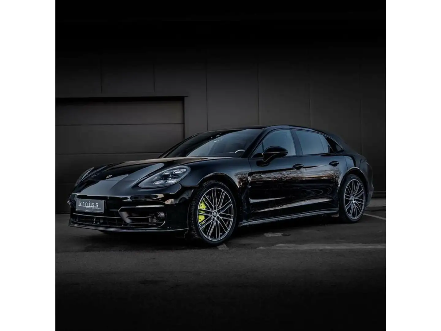 Porsche Panamera 4S E-Hybrid Schwarz - 1