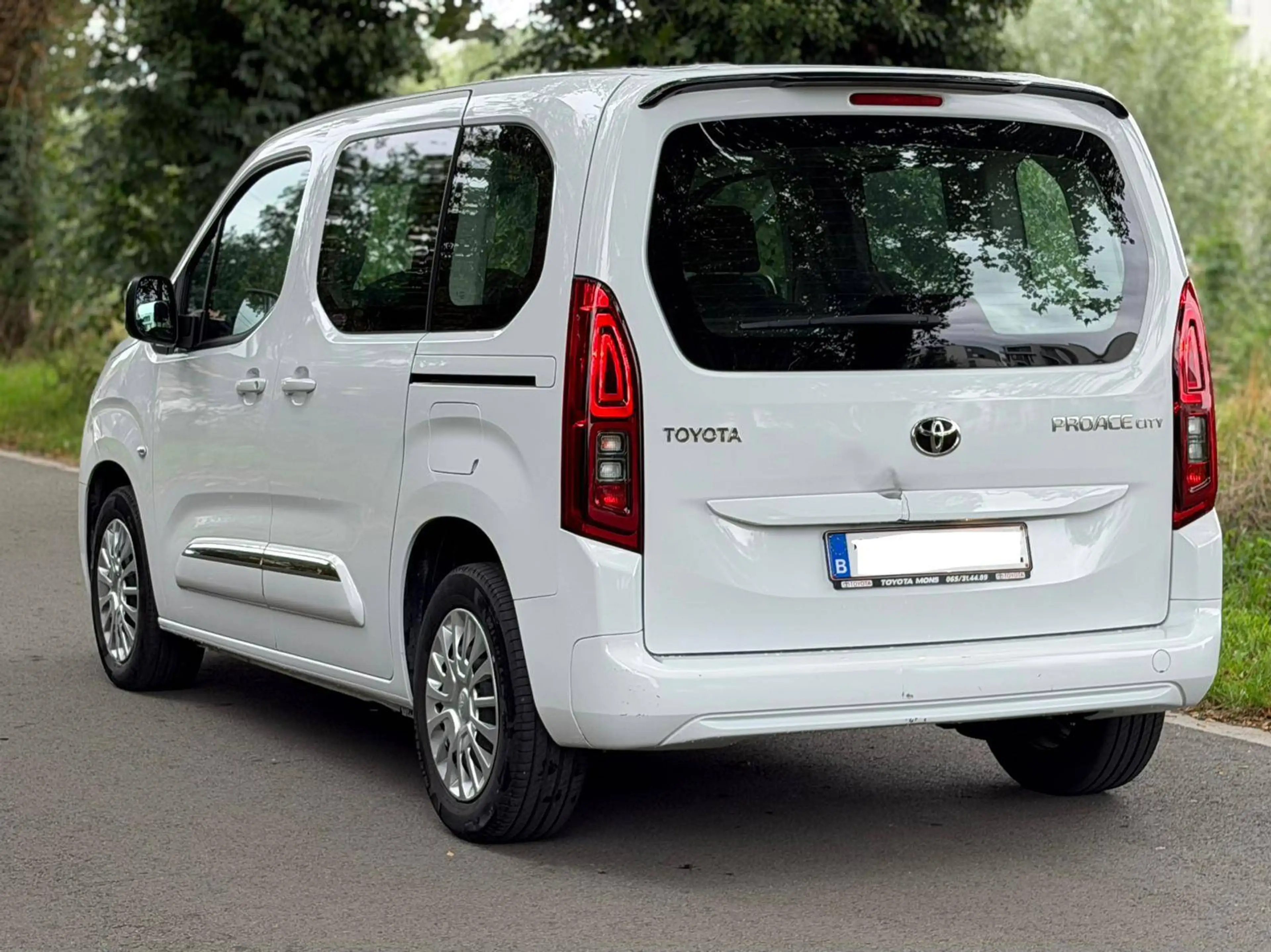 Toyota Proace City Verso -1.5l - 5 places - Garantie 12 mois — photo 11