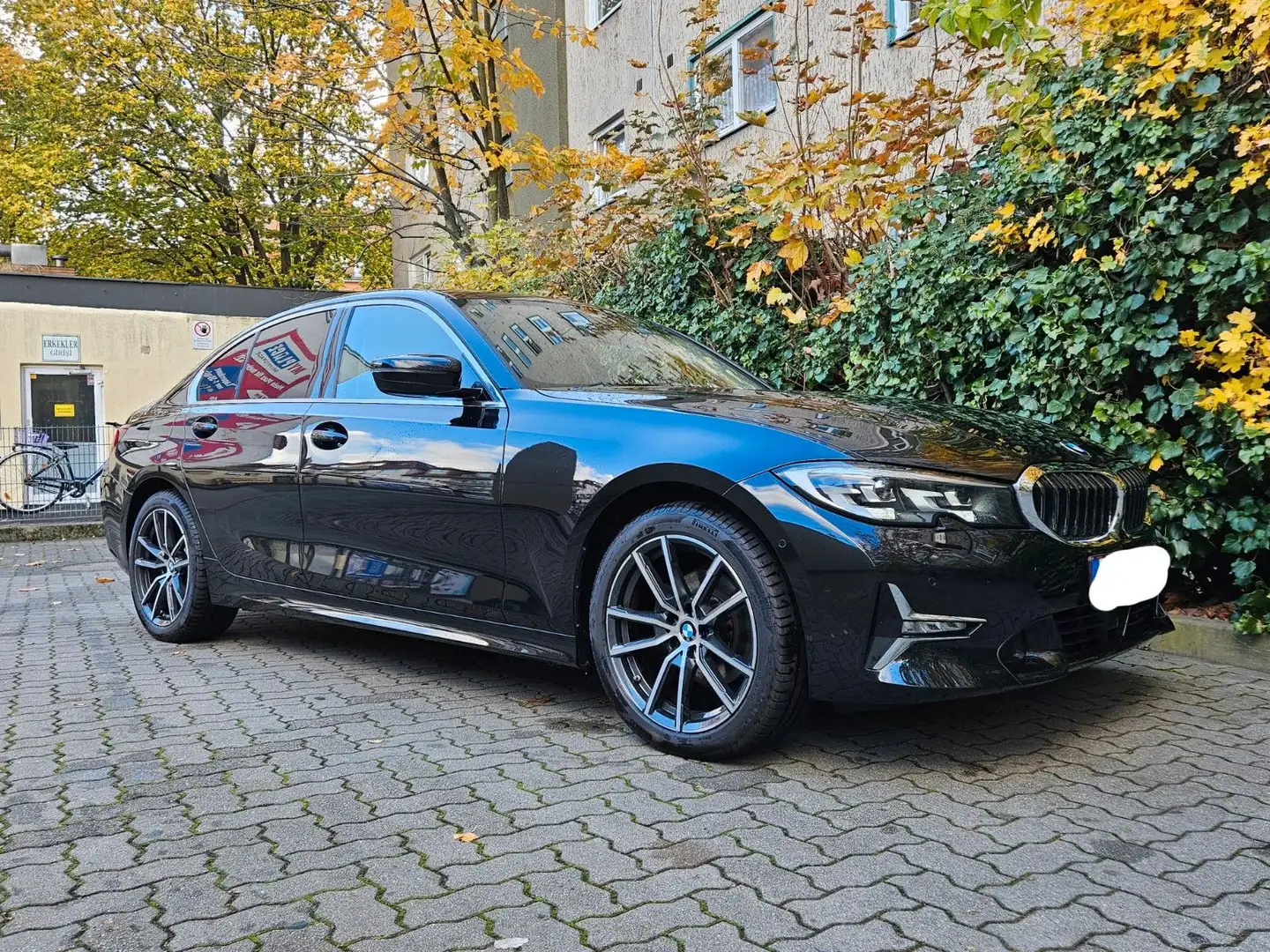 BMW 320 d xDrive Luxury Line,HUD,VIRTUAL,CAM,ASSISTA Schwarz - 2