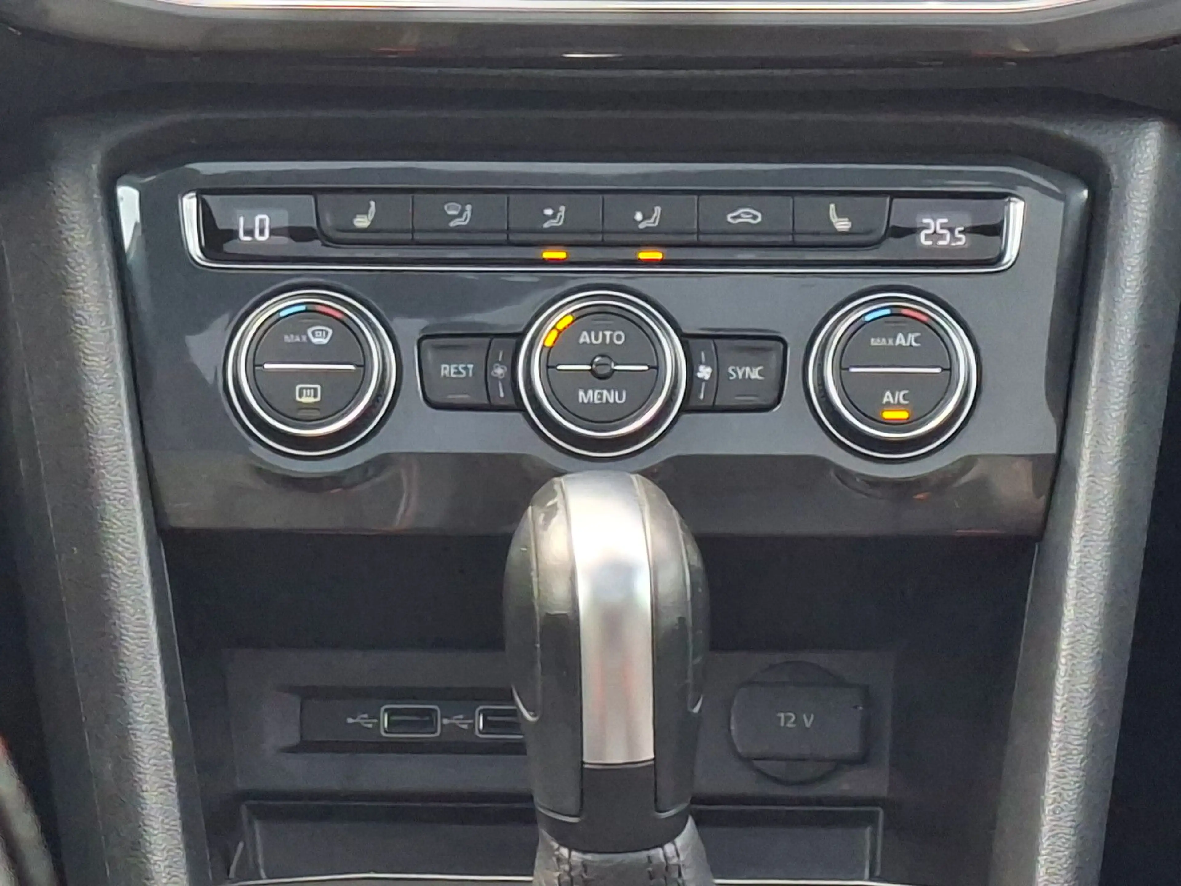 SEAT Tarraco FR 2.0 TDI 190 PS DSG 4x4 LED AHK — photo 10