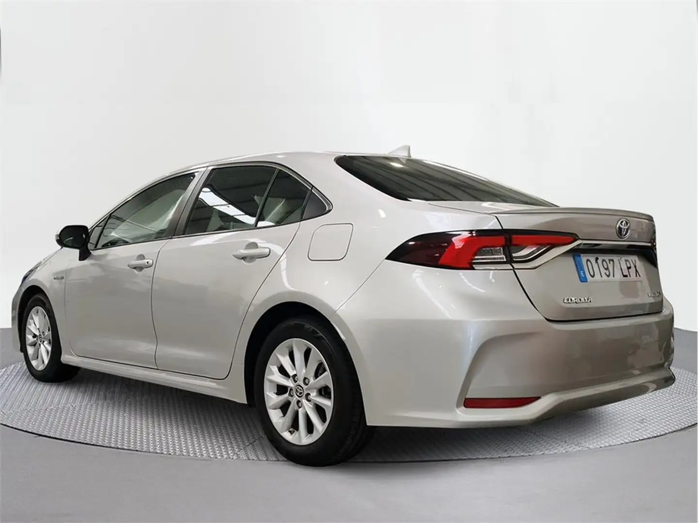 Toyota Corolla 1.8 125H ACTIVE TECH E-CVT SEDAN - 2