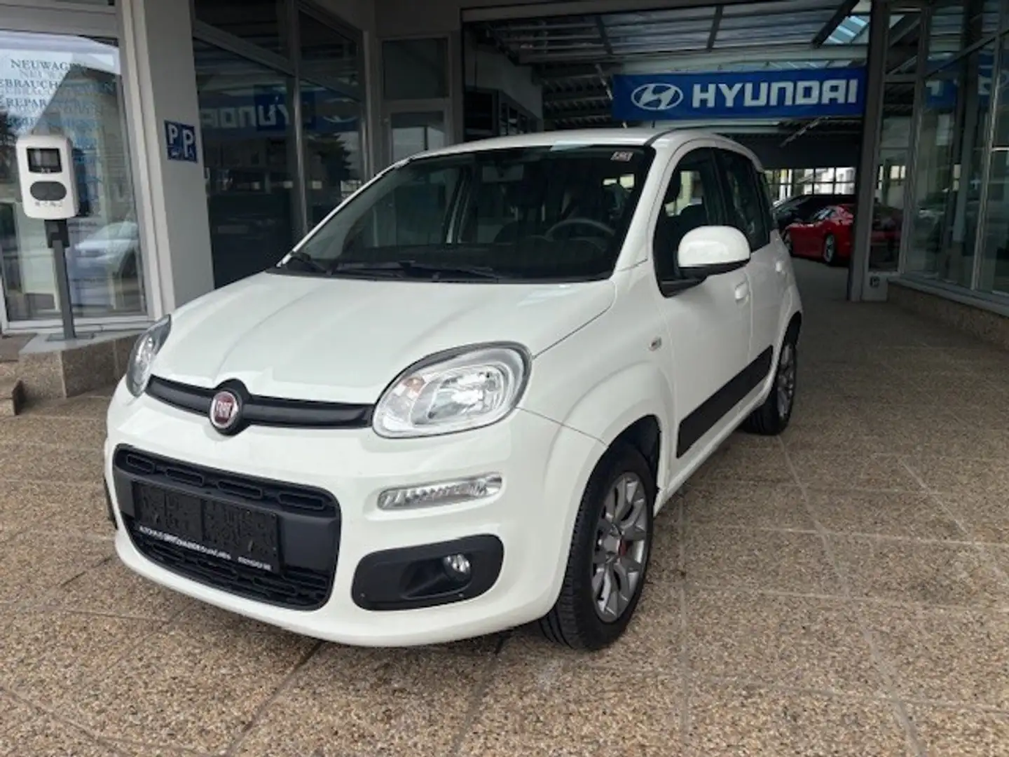 Fiat Panda 1,2 70 Lounge Weiß - 1