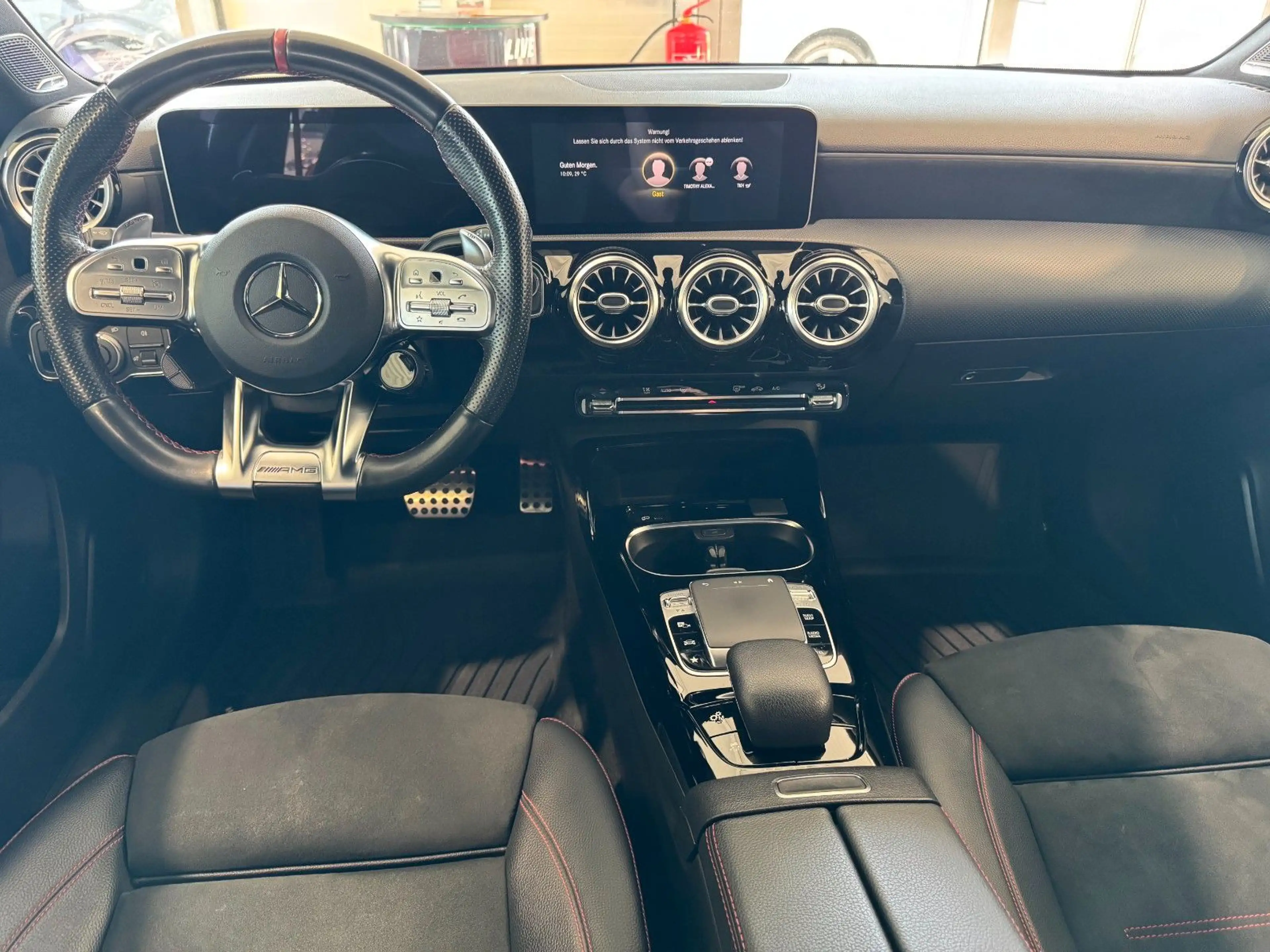 Mercedes-Benz A 35 AMG 4Matic SHZ/KAMERA/NAVI/MEMORY — photo 7