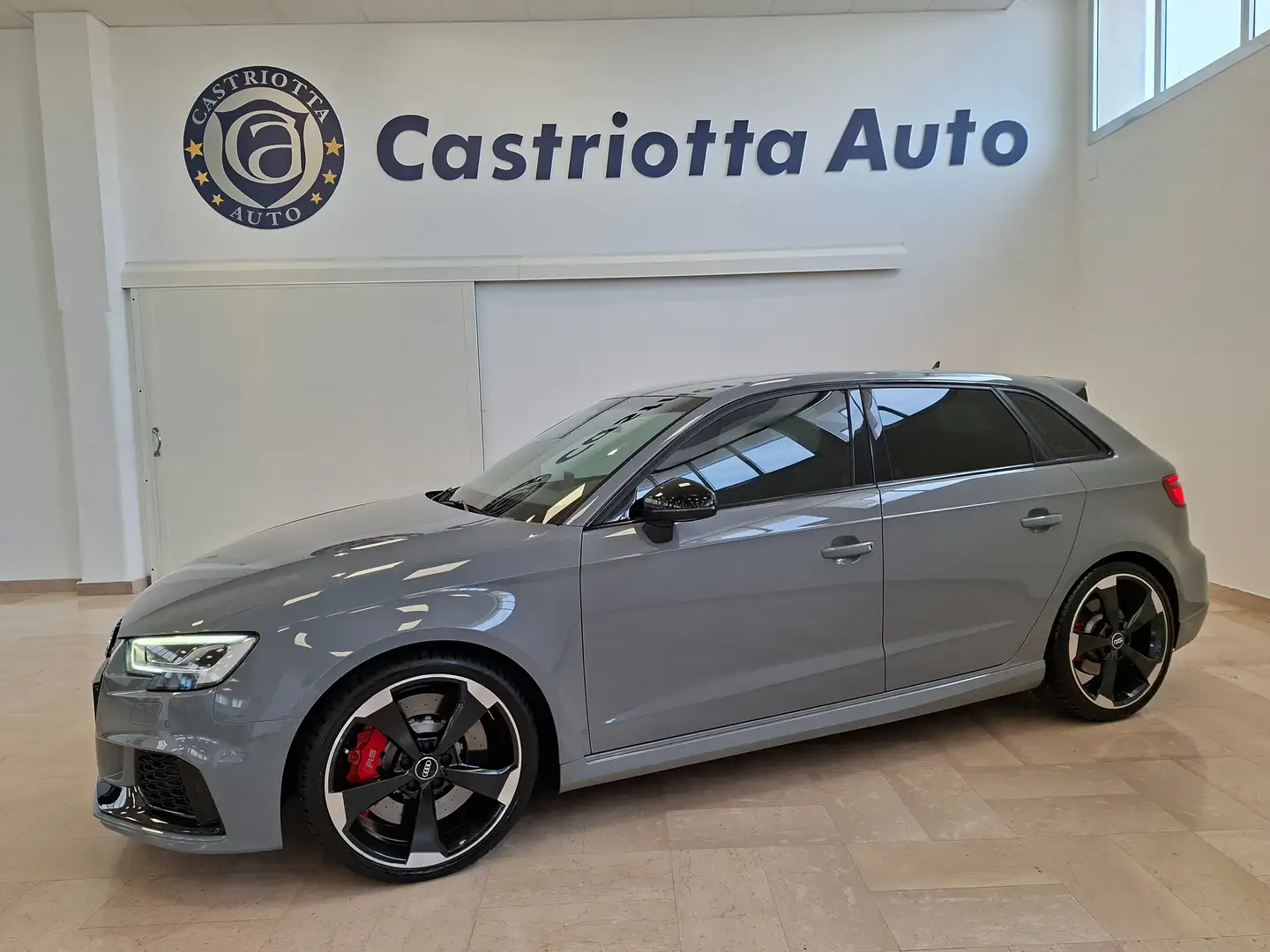 Audi RS3 Sportback 2.5 tfsi quattro s-tronic TAGL. in AUDI Gri - 1