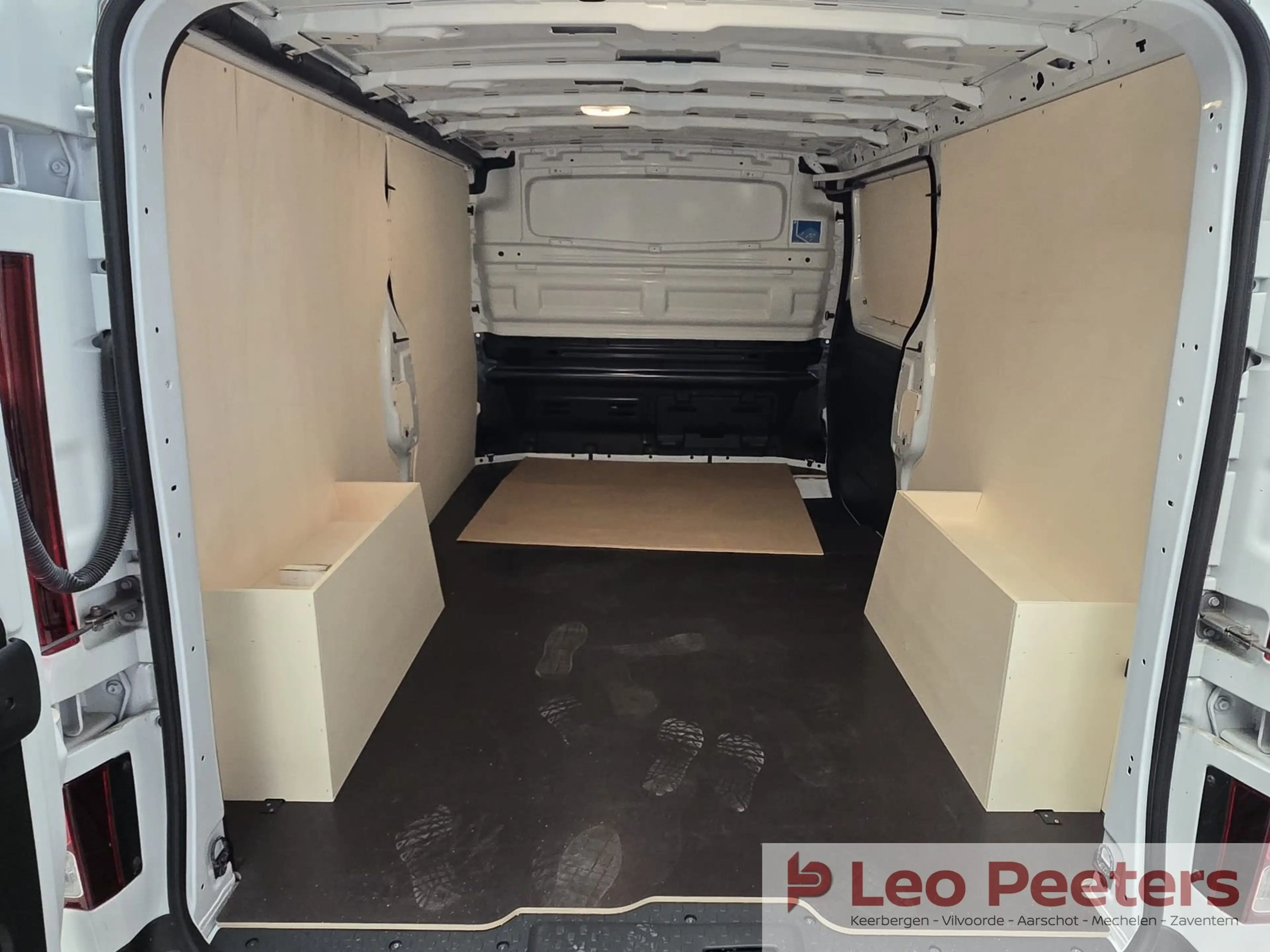 Nissan Primastar N-Connecta L2H1 2.0 dCi 150 M/T //Cargo Pack — photo 7
