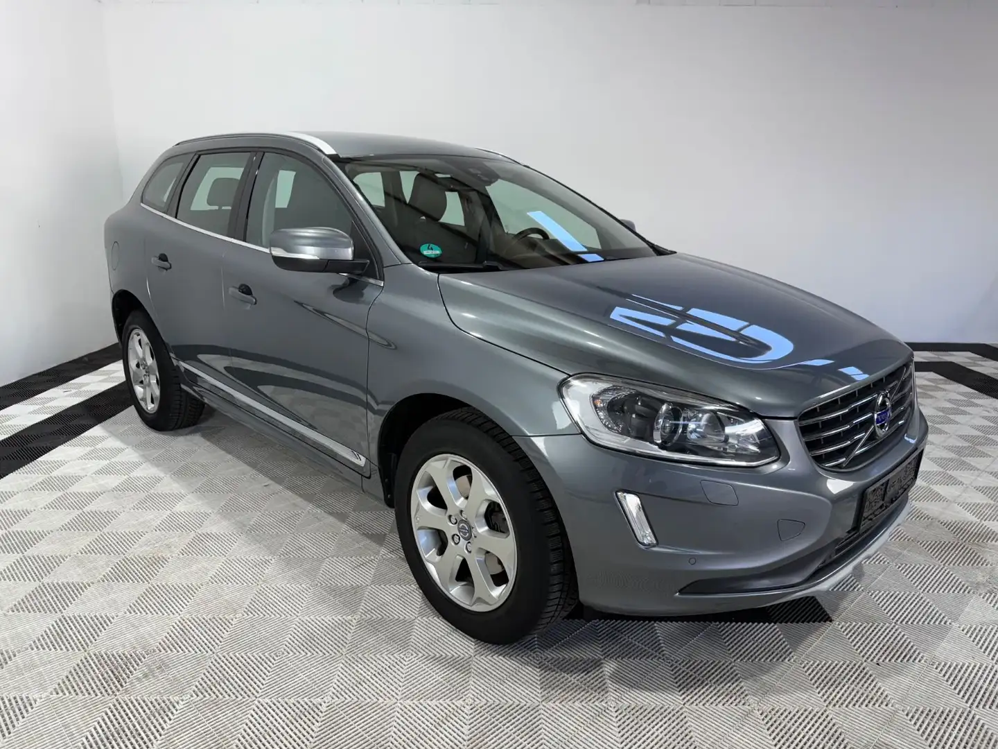 Volvo XC60 D3 Geartronic°Navi°Klima°Leder°Memory°55°Tk Grigio - 2