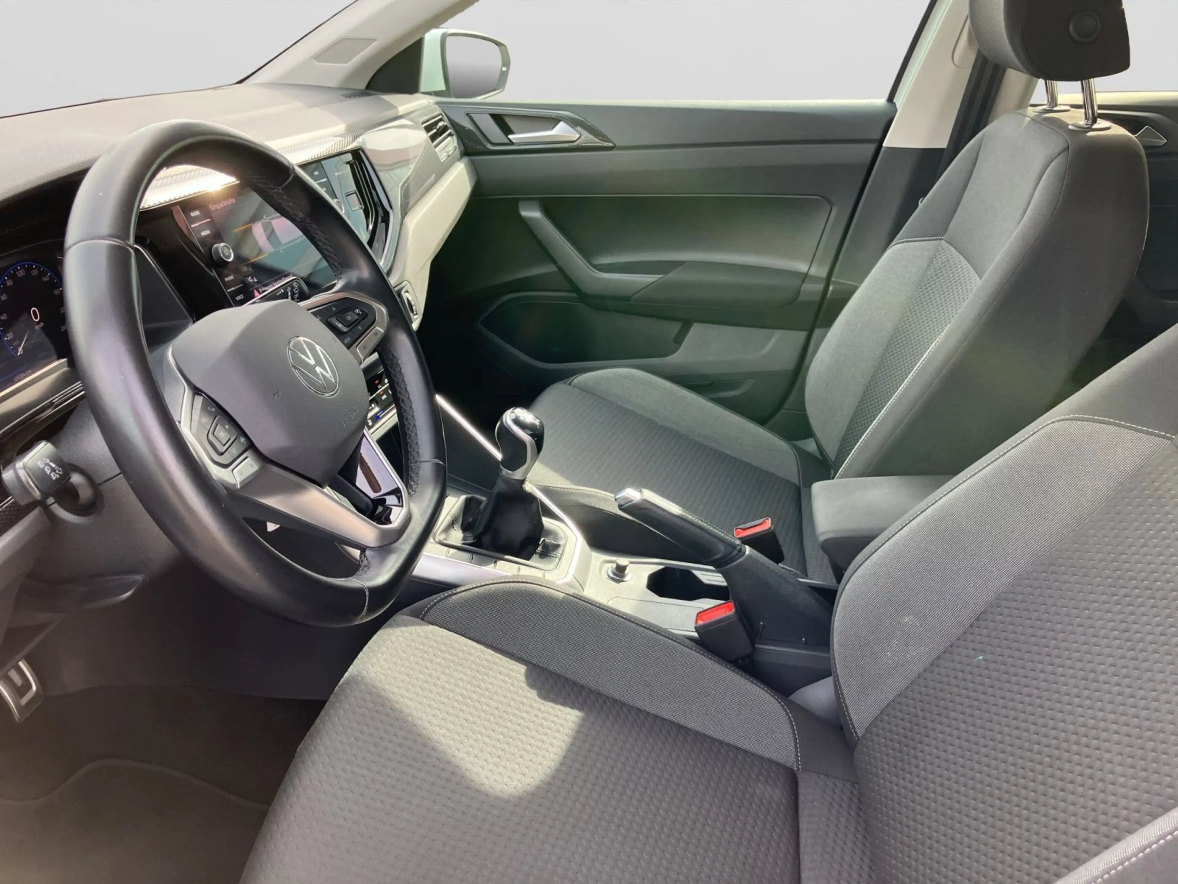Volkswagen Polo VI 1.0 Active LED/APP/PDC — photo 9