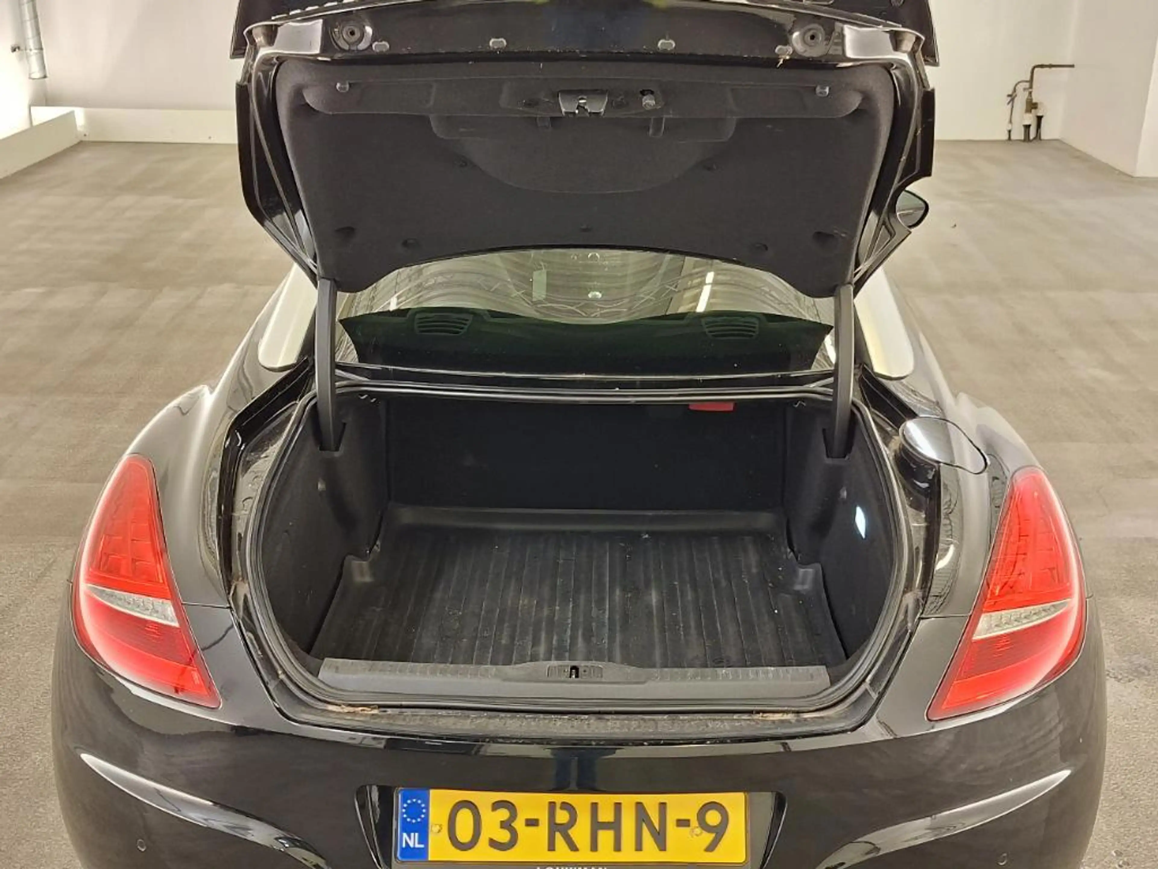 Peugeot RCZ 1.6 THP — photo 11