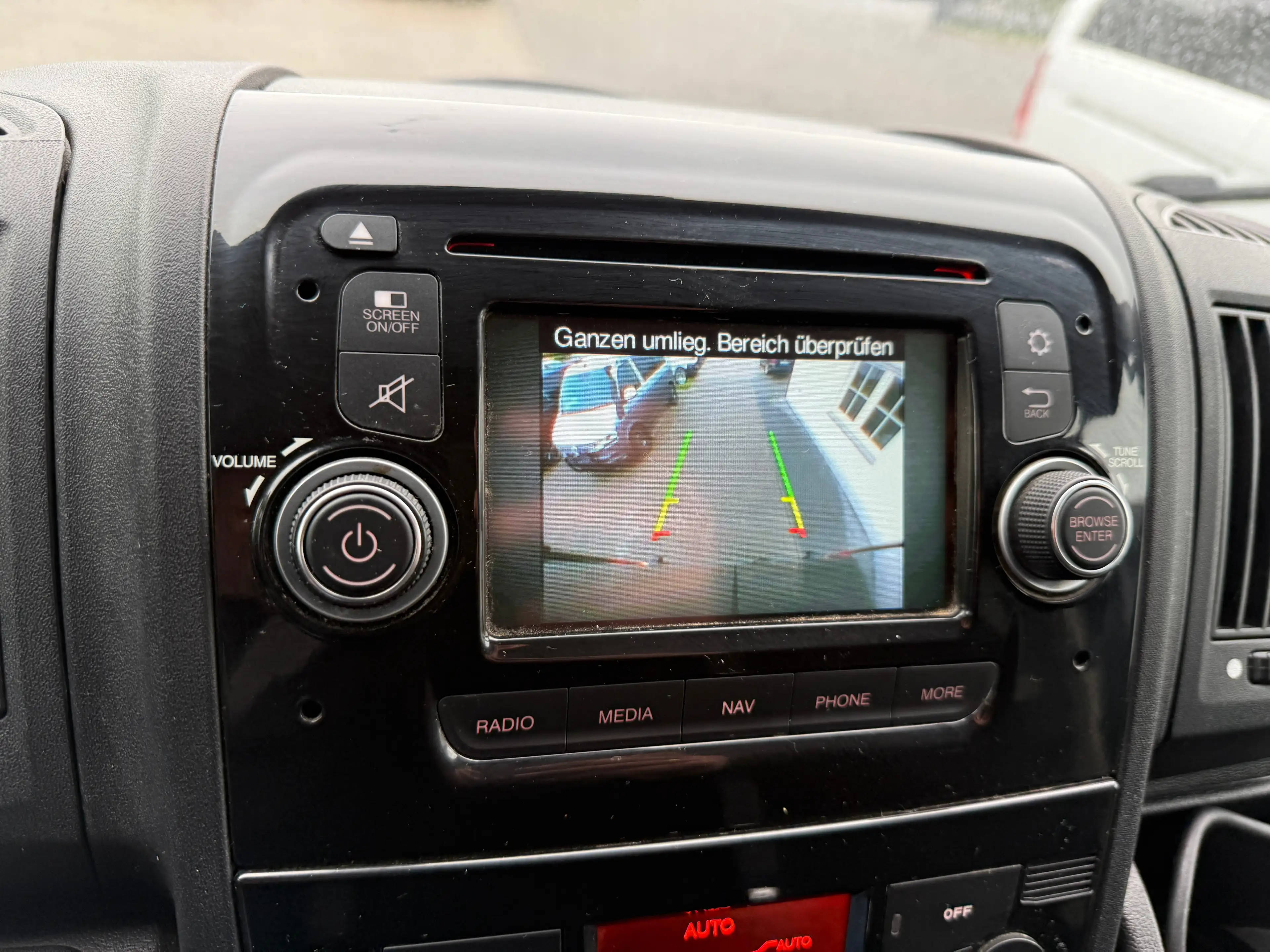 Citroen Jumper 33 L2H2 Live e-HDi 130 8 Sitzer — photo 11