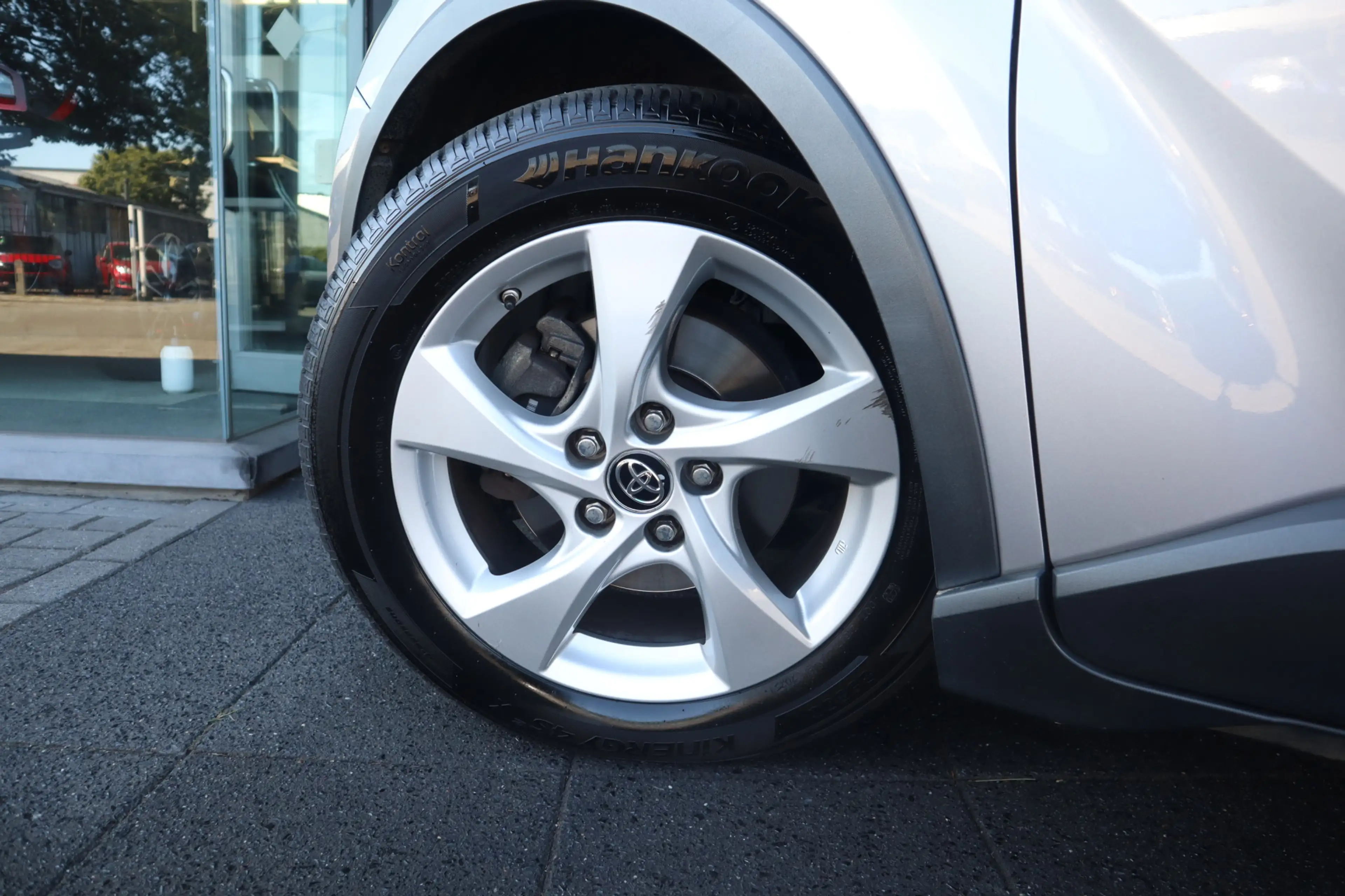 Toyota C-HR 1.8 Hybrid Dynamic | ACC | Camera | Clima | 17” — photo 21