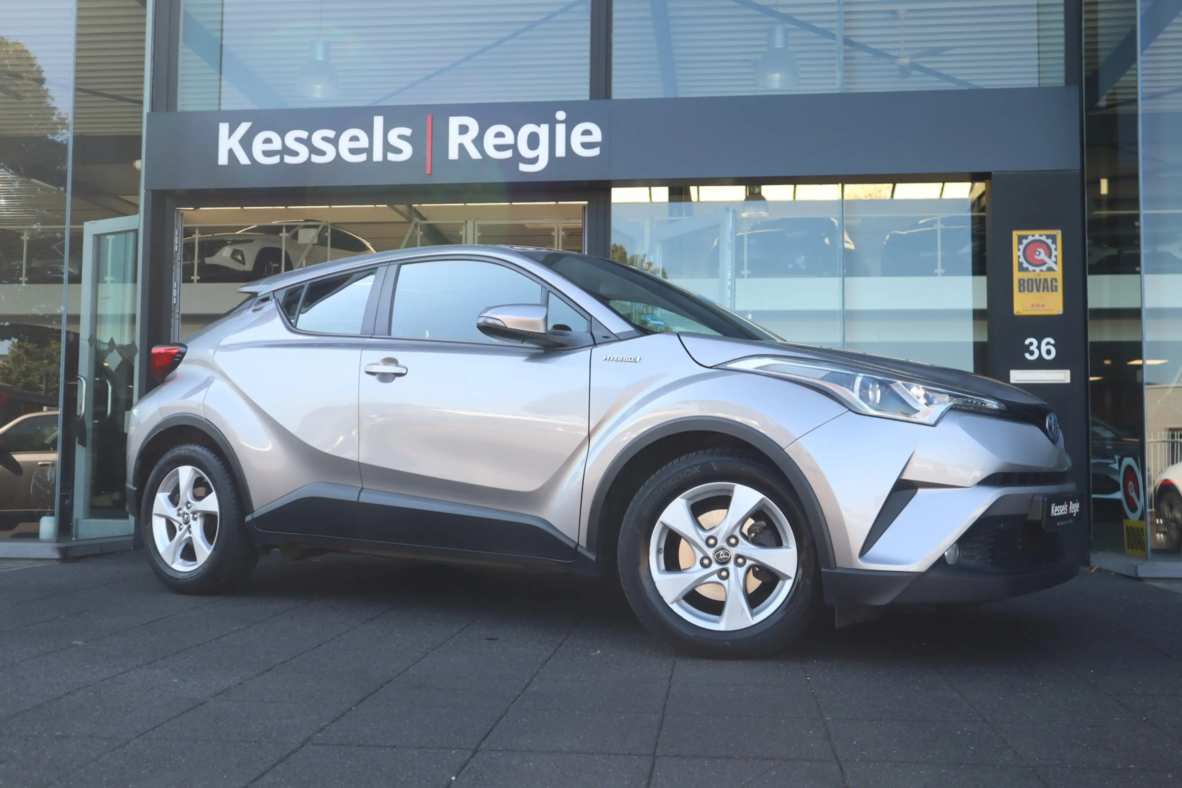 Toyota C-HR 1.8 Hybrid Dynamic | ACC | Camera | Clima | 17” — photo 2