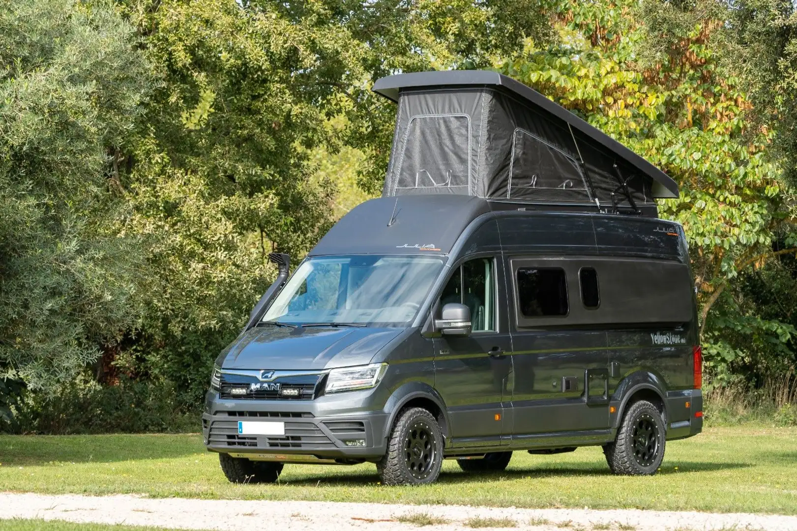 Sonstige Marken Julia Camper MAN 4x4, Diff.-sperre,Aufstelldach Grau - 1