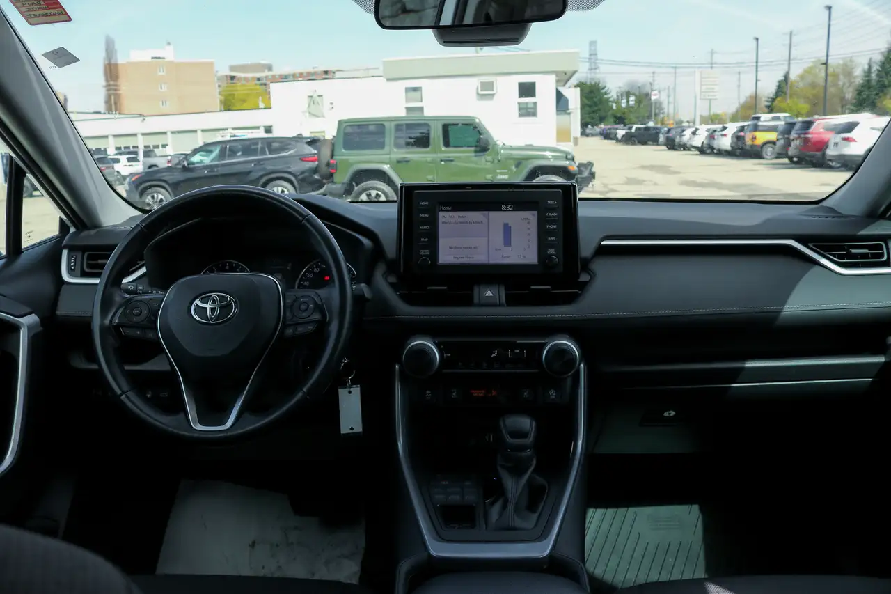 Toyota RAV 4 снимка Toyota RAV 4