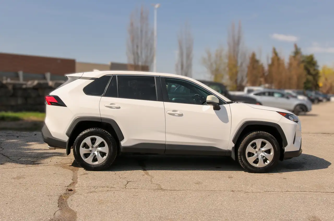 Toyota RAV 4 снимка Toyota RAV 4