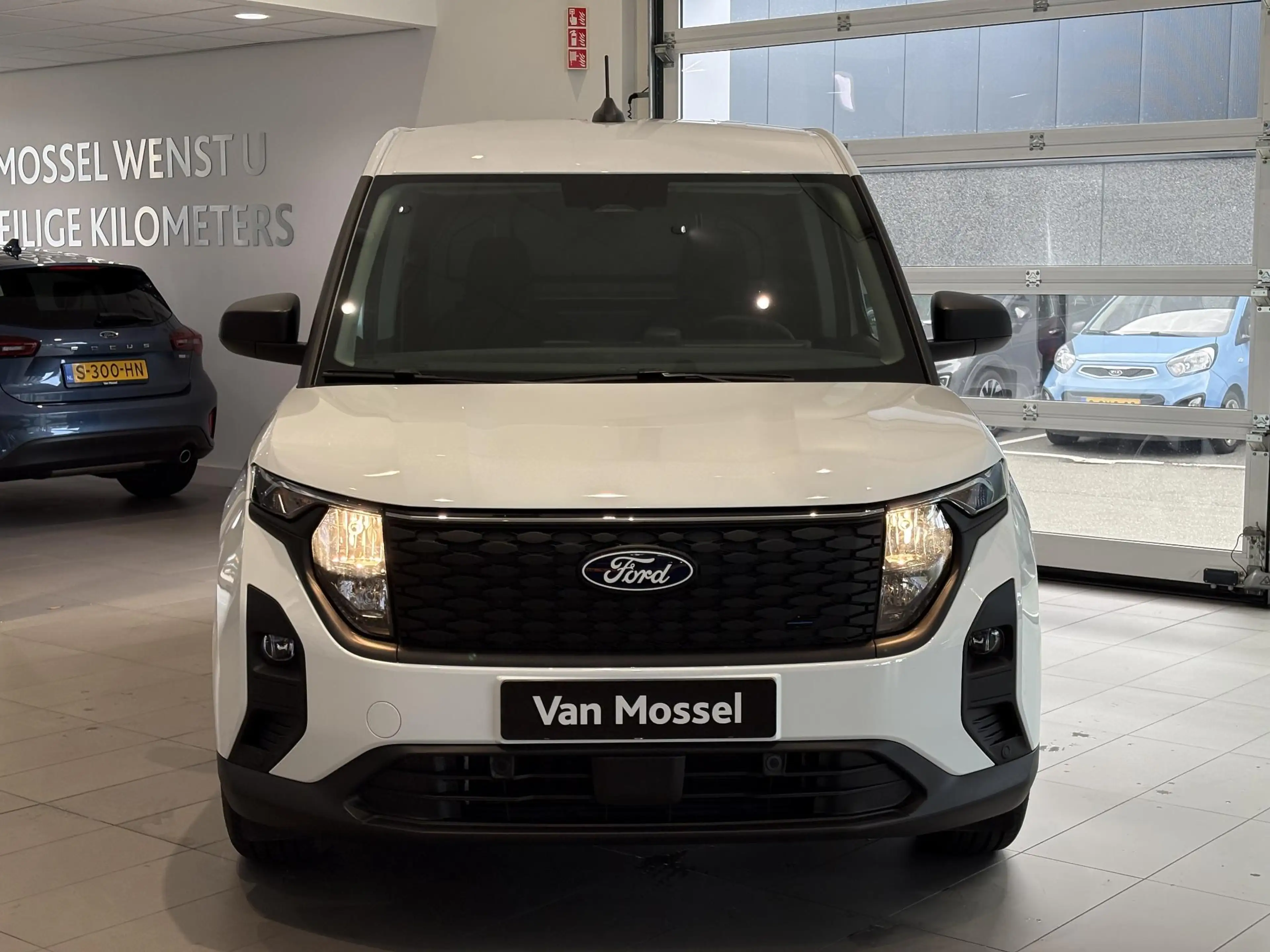 Ford Transit Courier E-Transit Trend 46kWh | Voorraad Voordeel! | Camer — photo 3