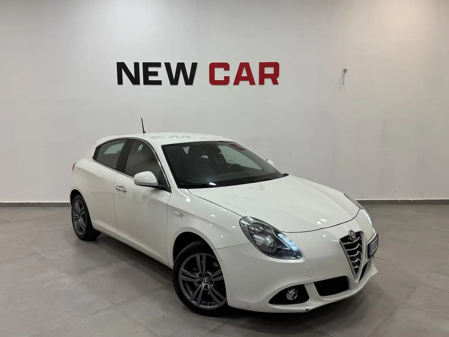 Alfa Romeo Giulietta 2.0 JTDm-2 150 CV Exclusive White - 2