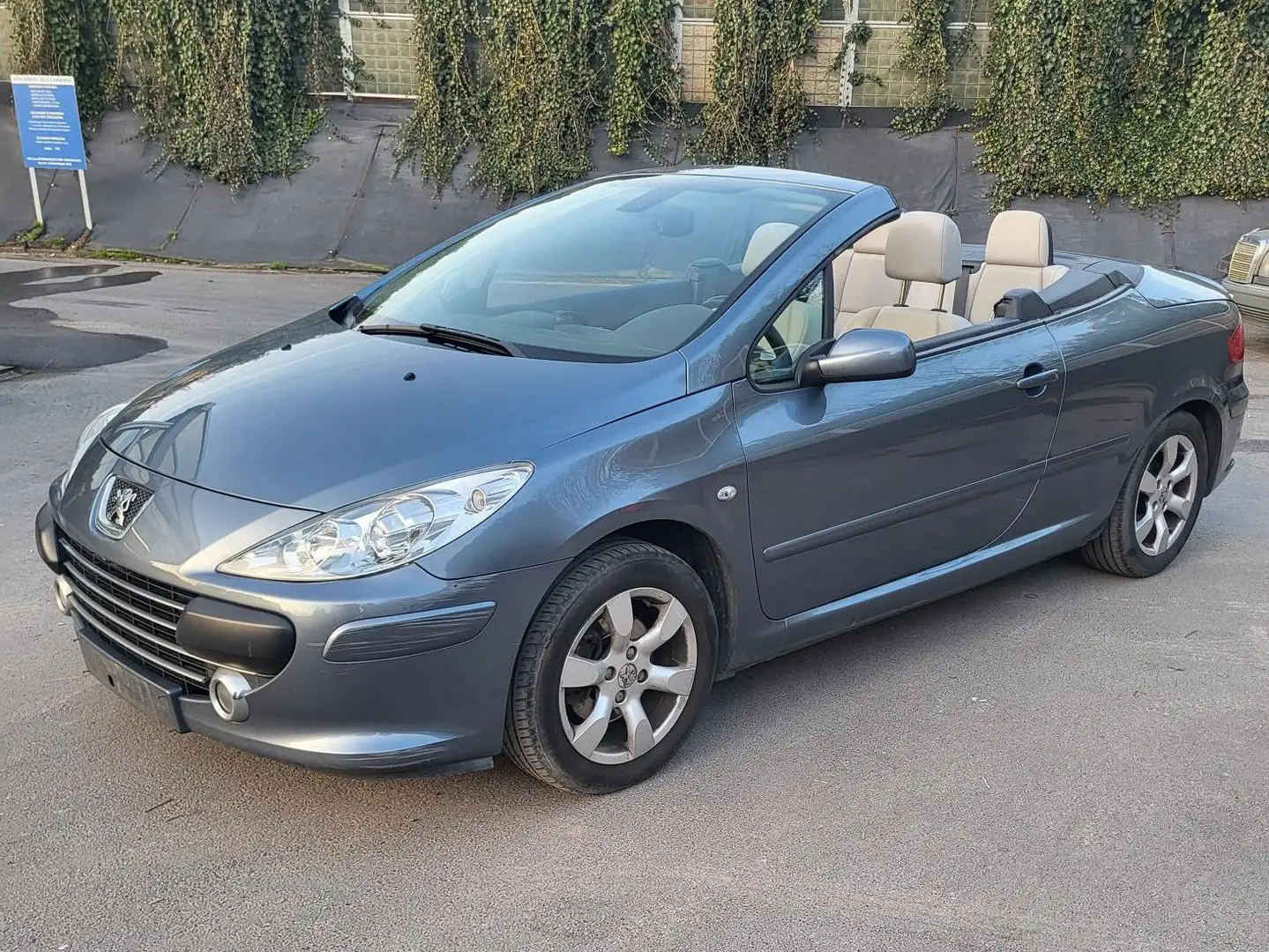 Peugeot 307 CC 1.6i 16v Dynamique Bleu - 2