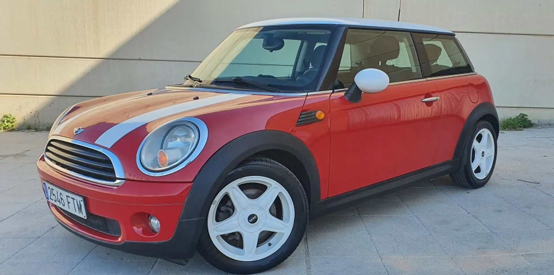 MINI One 3P Rojo - 1