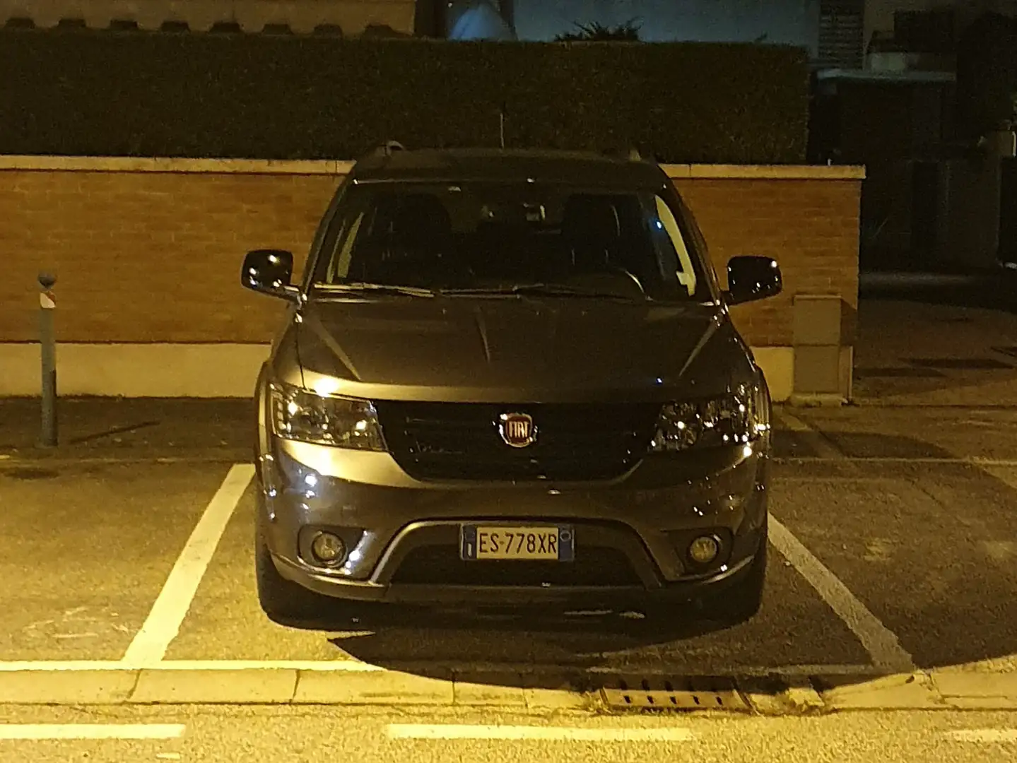 Fiat Freemont Freemont 2.0 mjt 16v Black Code 4x4 170cv auto Gris - 2