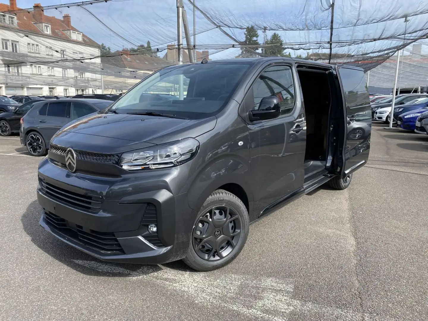 Citroen Jumpy III 2.0 FOURGON TAILLE XL BLUEHDI 180 S\u0026S EAT Gris - 1