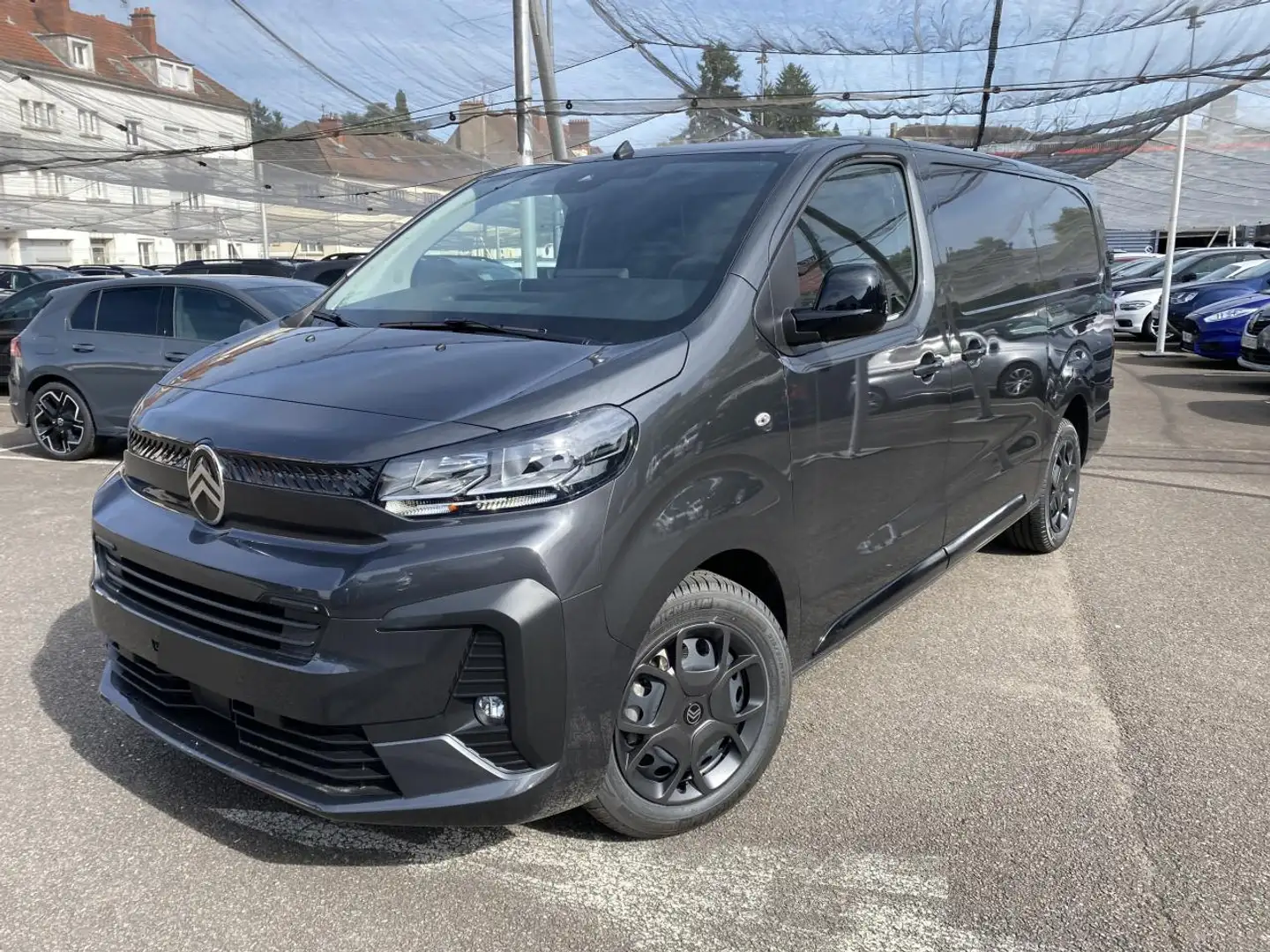 Citroen Jumpy III 2.0 FOURGON TAILLE XL BLUEHDI 180 S\u0026S EAT Gris - 2