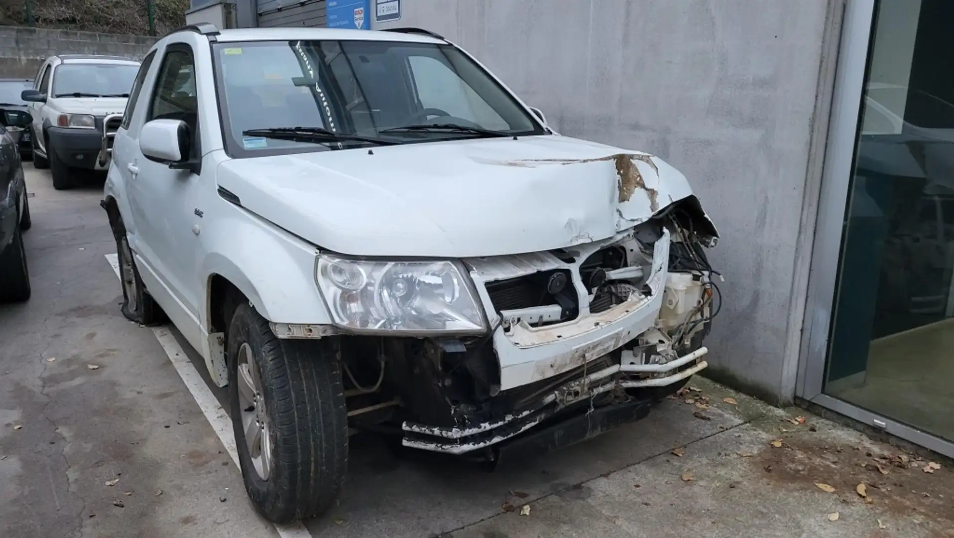 Suzuki Grand Vitara 1.9DDiS JX-A Wit - 1