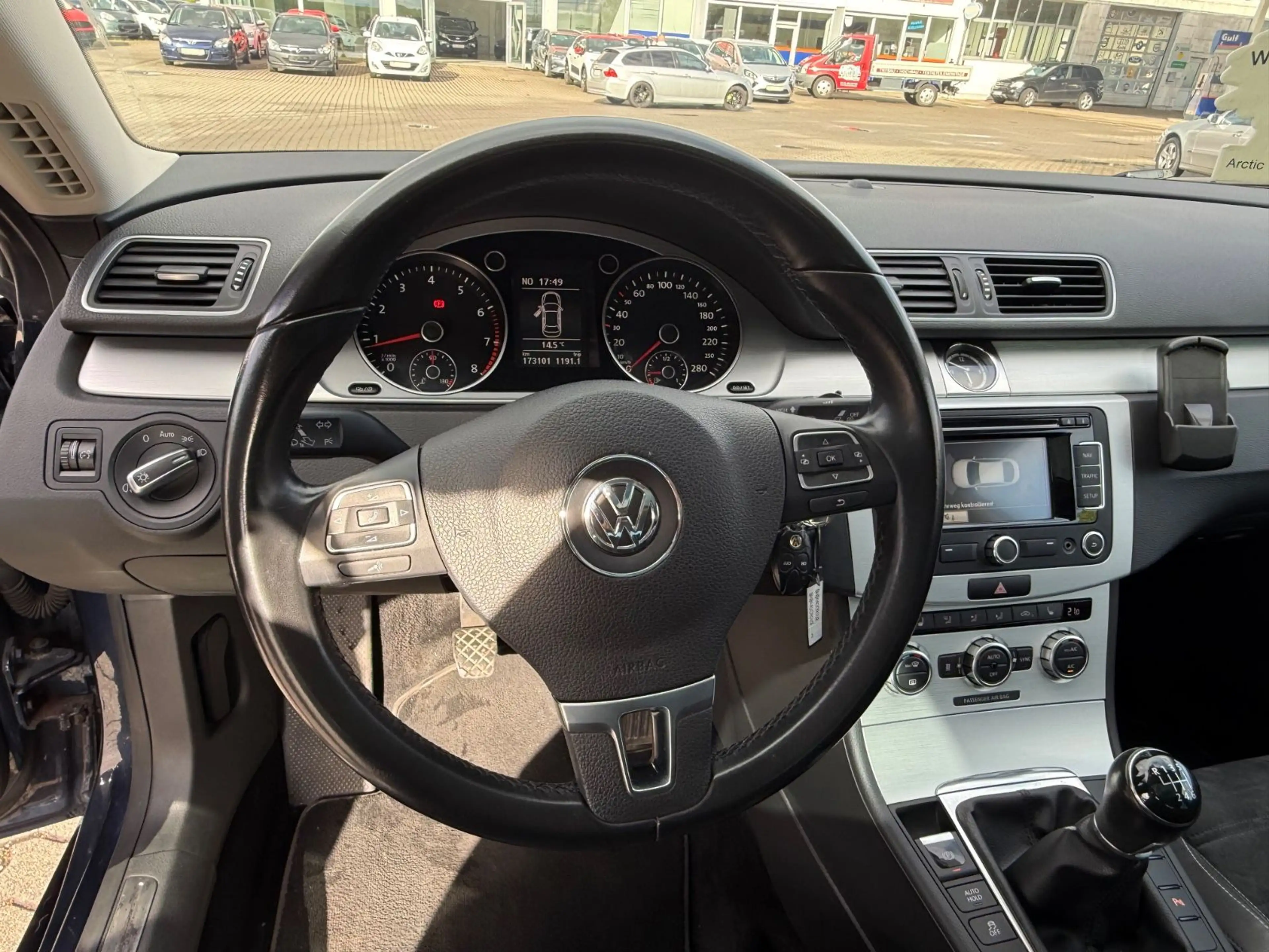 Volkswagen CC Basis — photo 12