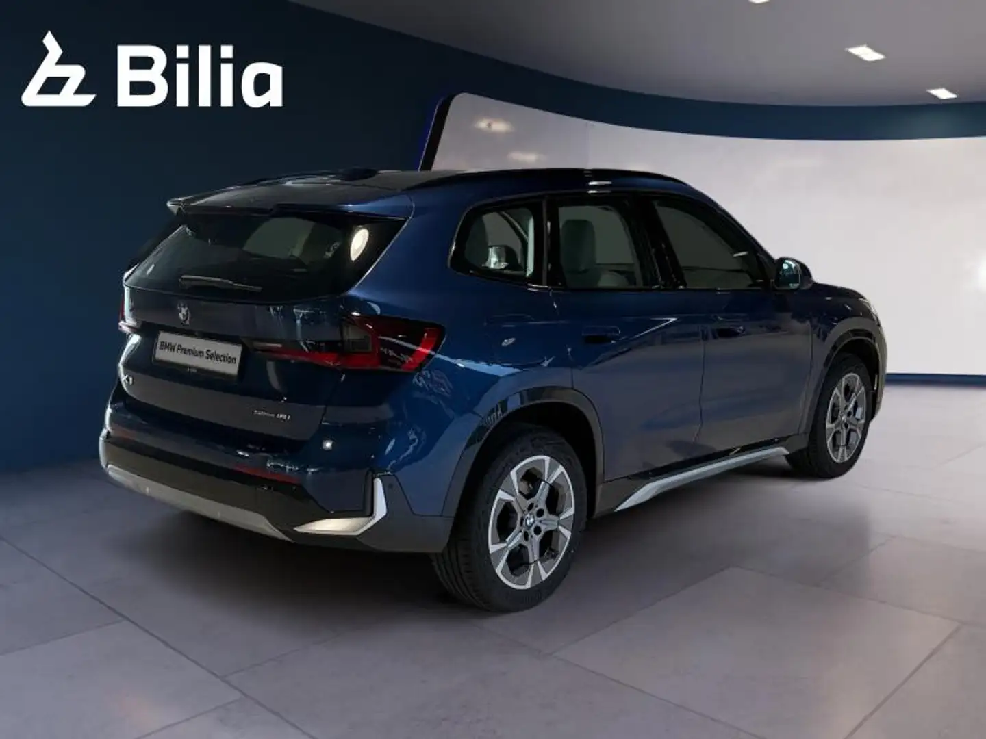 BMW X1 X1 18i xLine Bleu - 2