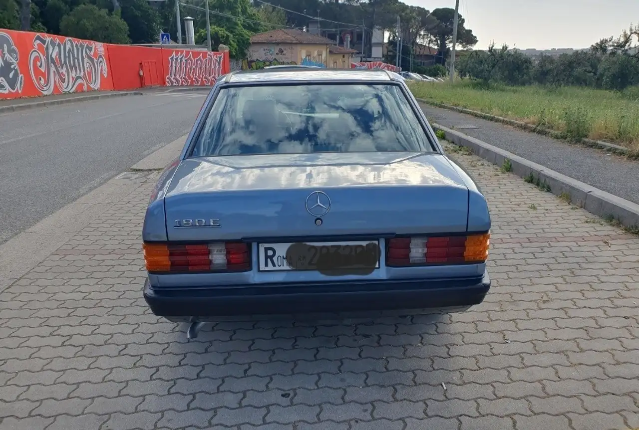 Mercedes-Benz 190 2.0 E 122cv, foto 2