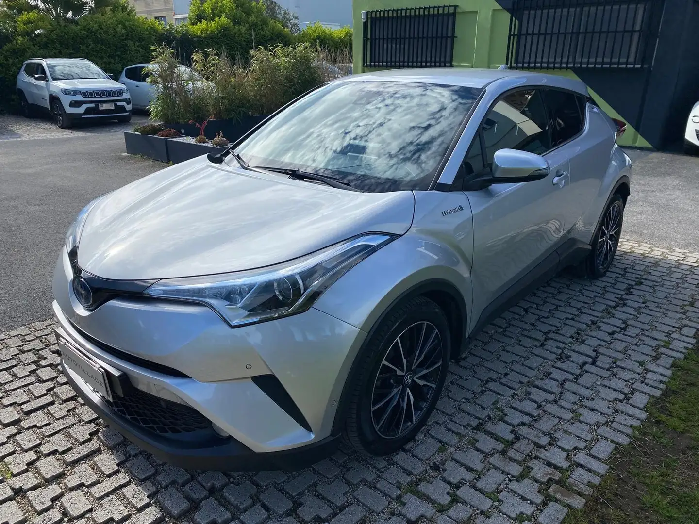 Toyota C-HR 1.8h Lounge 2wd e-cvt my18 Argento - 1