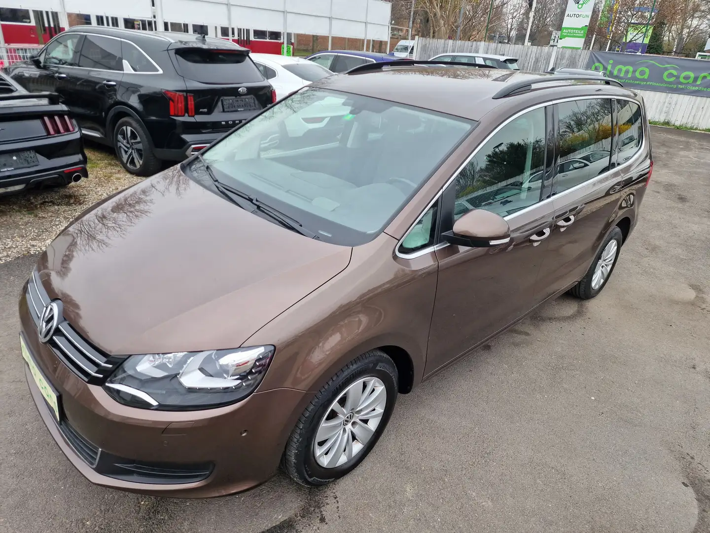 Volkswagen Sharan Comfortline BMT 2,0 TDI DPF DSG /Automatik/6 Sitze Braun - 2