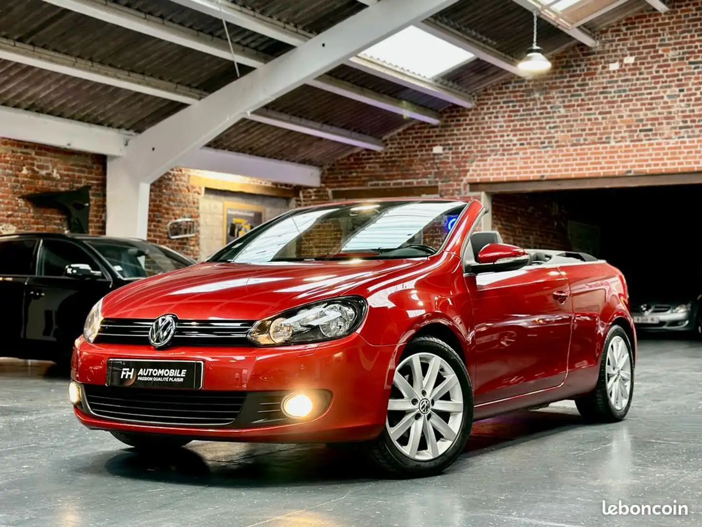 Volkswagen Golf VI Cabriolet 1.2L TSI 105 ch 79 980 kms GPS, Bluetooth, Régulateur Carnet et historique État remarquable Rot - 1
