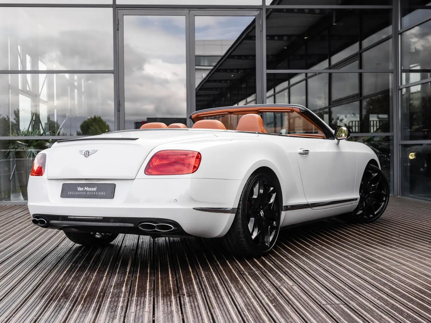 Bentley Continental GTC 4.0 V8 | STOELMASSAGE | STOELVERWARMING & VERKOELI Wit - 2