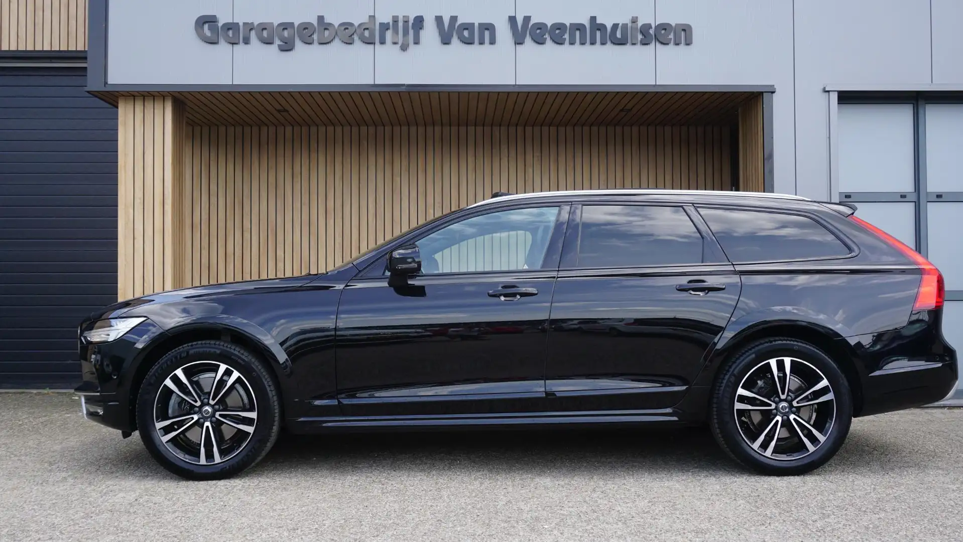 Volvo V90 Cross Country 2.0 T5 275pk! *Polestar* AWD Pano.Dak Bowers/Wilki Noir - 2