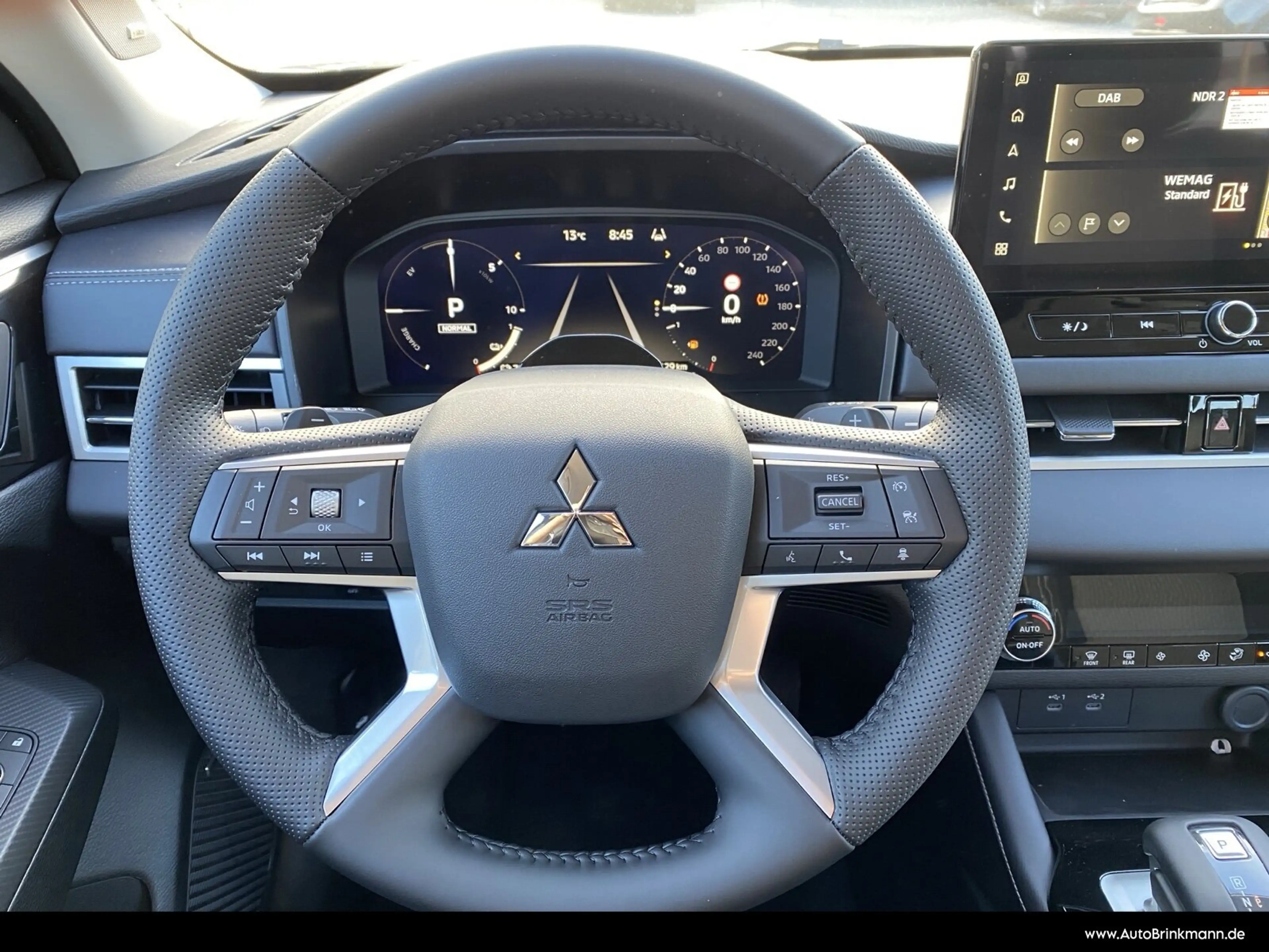 Mitsubishi Outlander Outlander 2.4l PHEV 4WD Diamant — photo 13