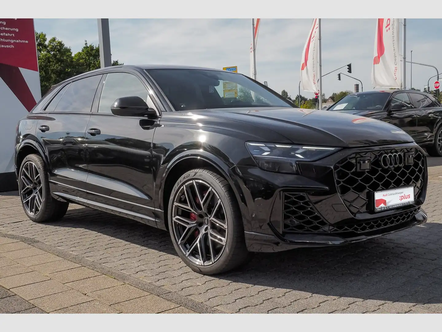 Audi RS Q8 Schwarz - 2