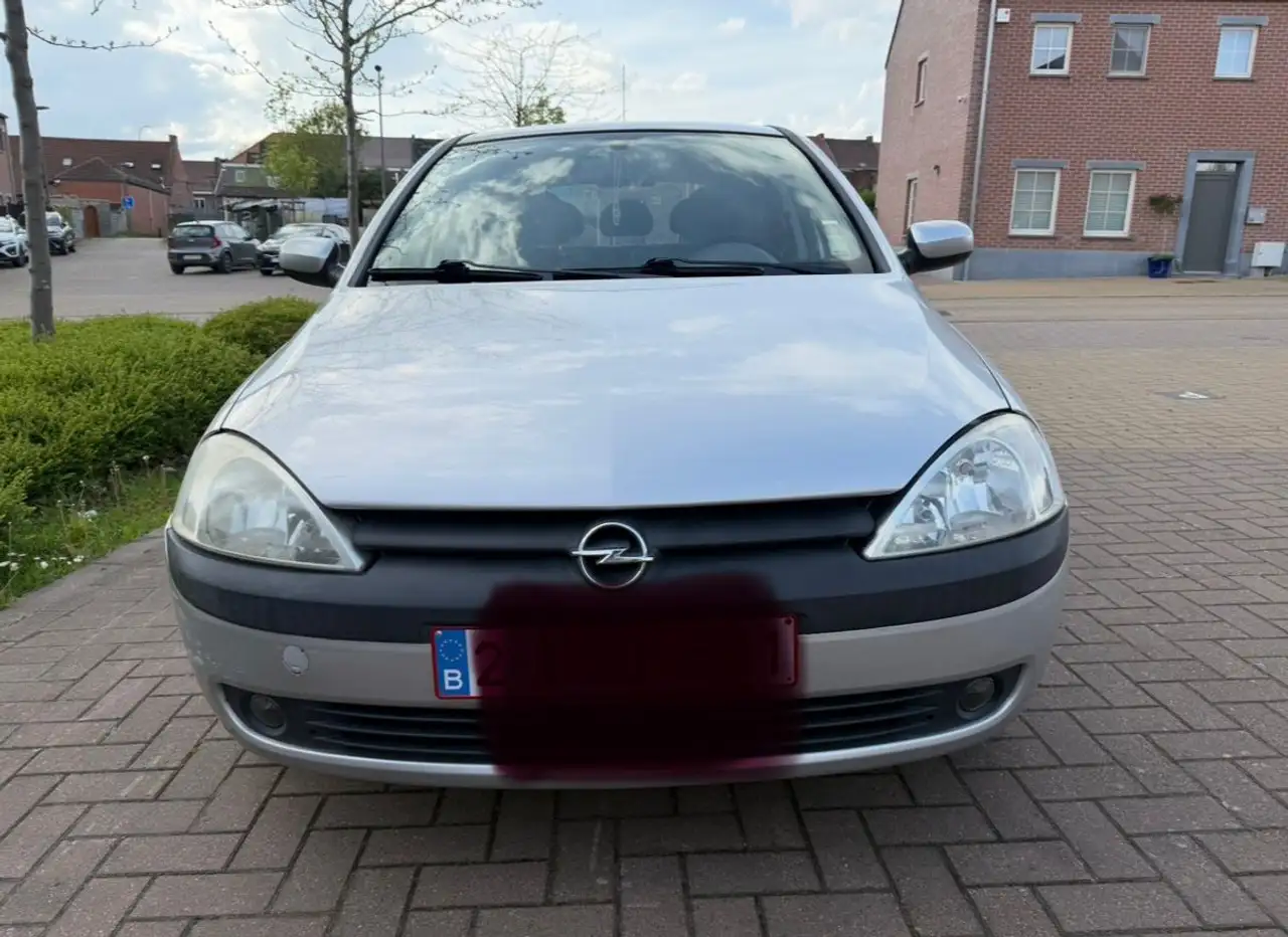 Opel Corsa 1.2i XE 16v Edition 2000, foto 7