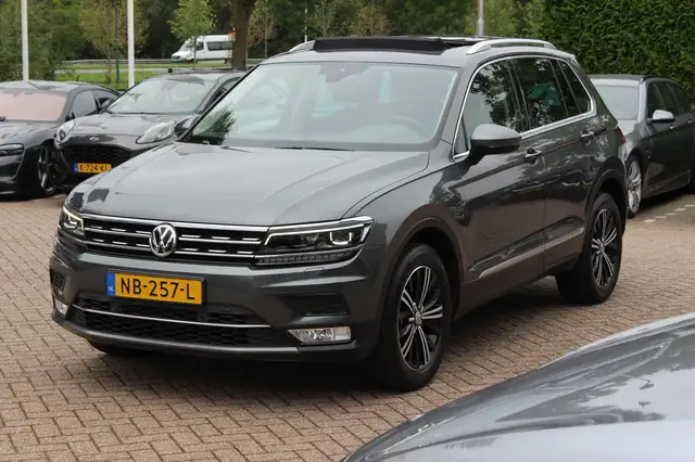 Volkswagen Tiguan view 6