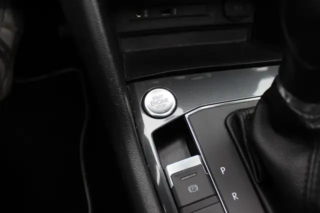 Volkswagen Tiguan view 29