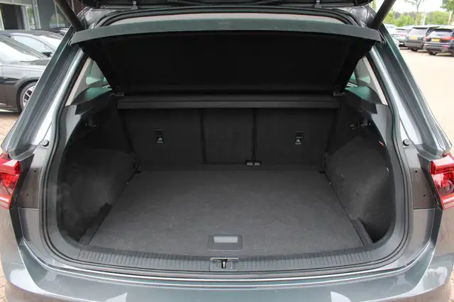 Volkswagen Tiguan view 16