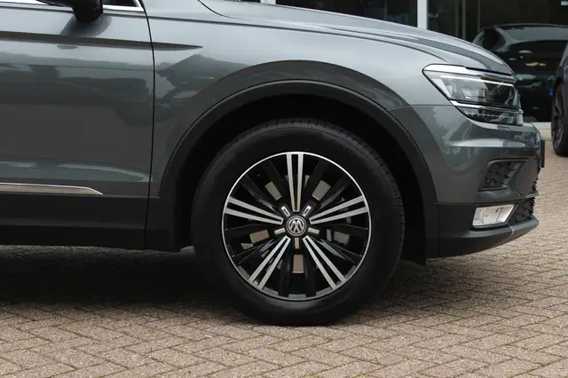 Volkswagen Tiguan view 14