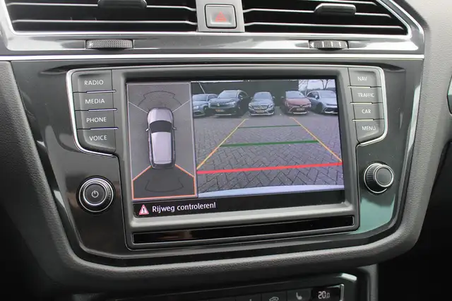 Volkswagen Tiguan view 20