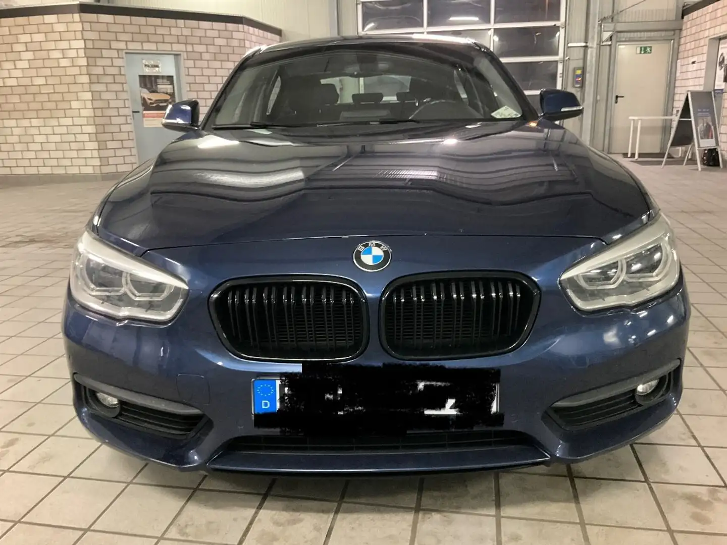 BMW 118 118i Aut. Advantage Blau - 1