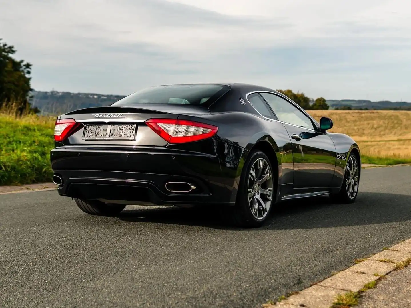 Maserati GranTurismo GranTurismo S Nero - 2