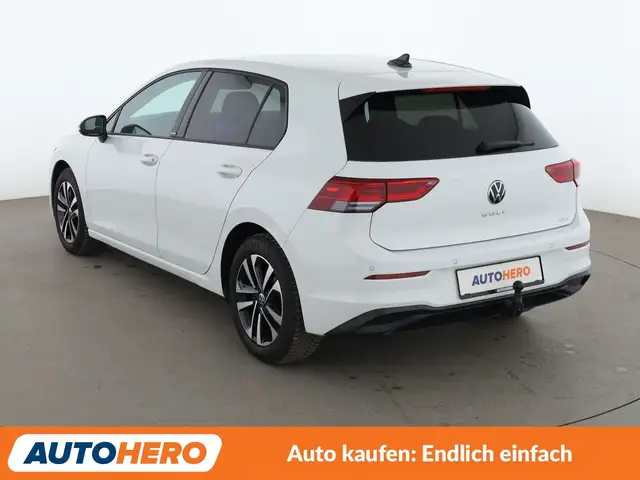 Volkswagen Golf view 4