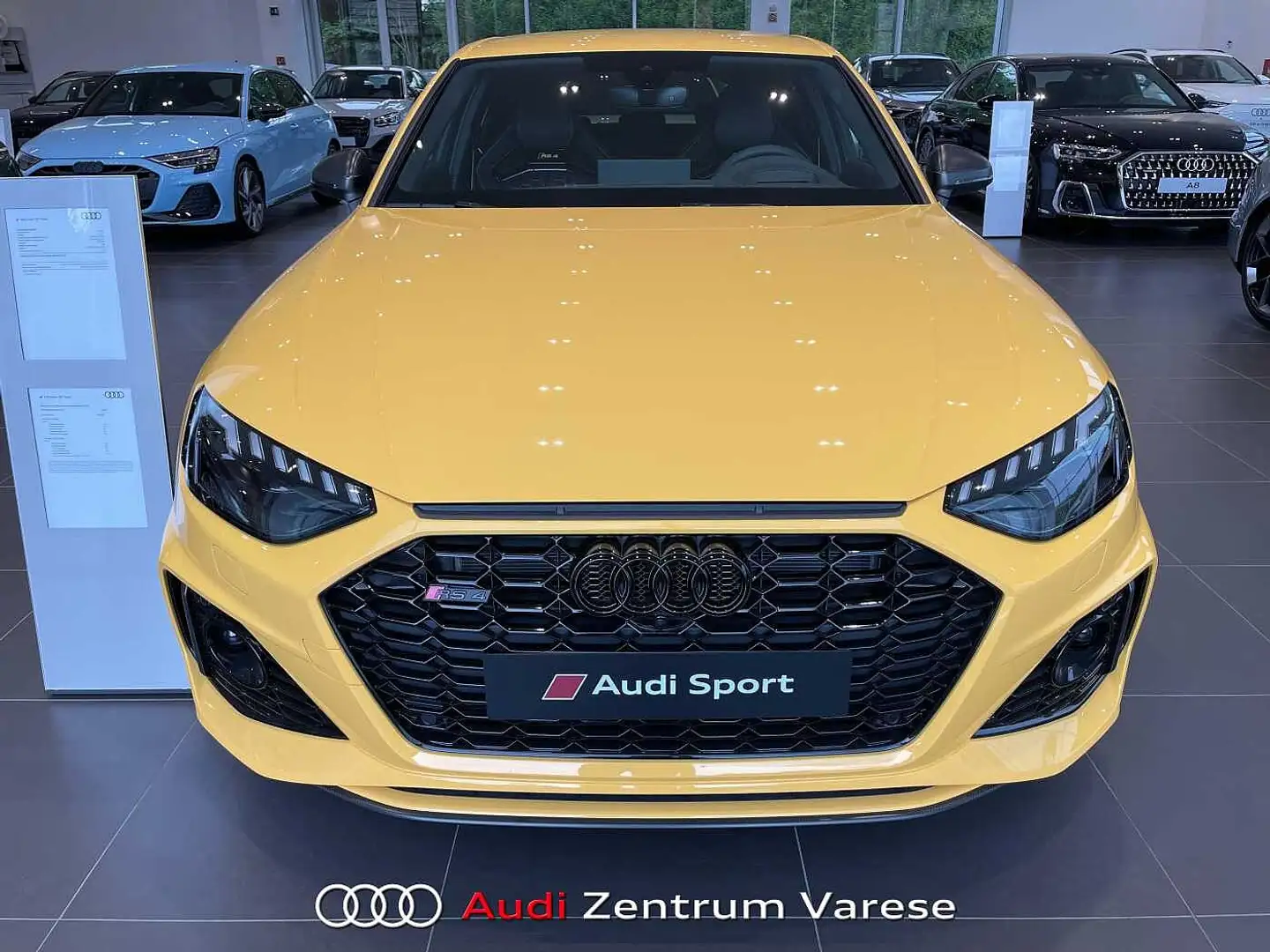 Audi RS4 Avant 470CV Tiptronic '25 Year Edition' Jaune - 2