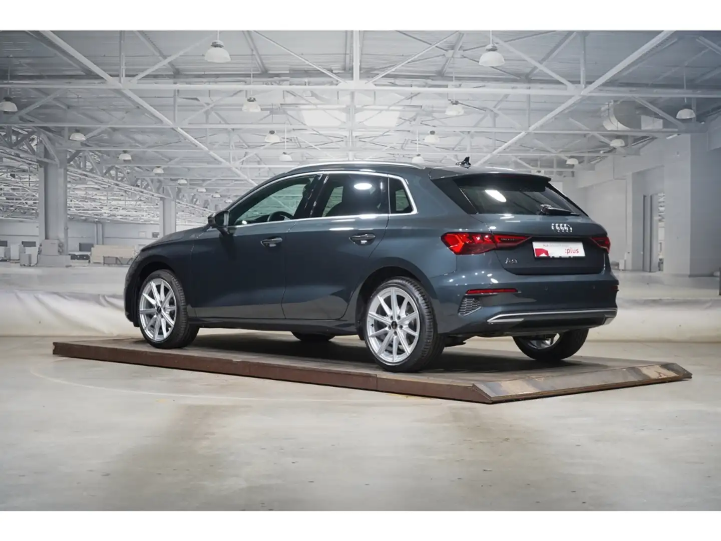 Audi A3 Sportback 35 TFSI advanced S line 18-Zoll LED C Schwarz - 2