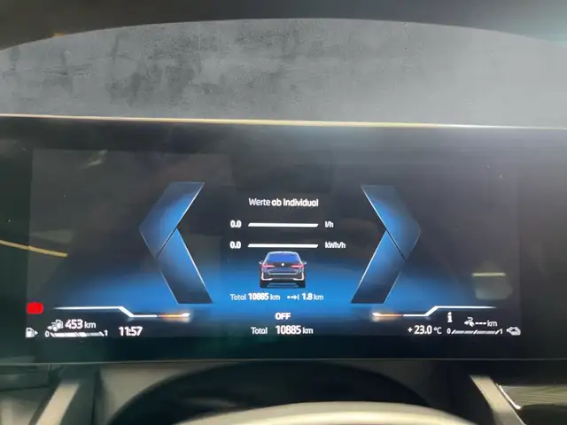 BMW 5 Series view 15