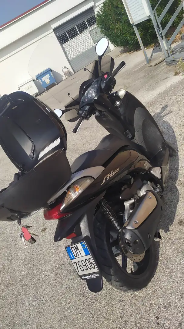 Honda SH 300 Black - 1