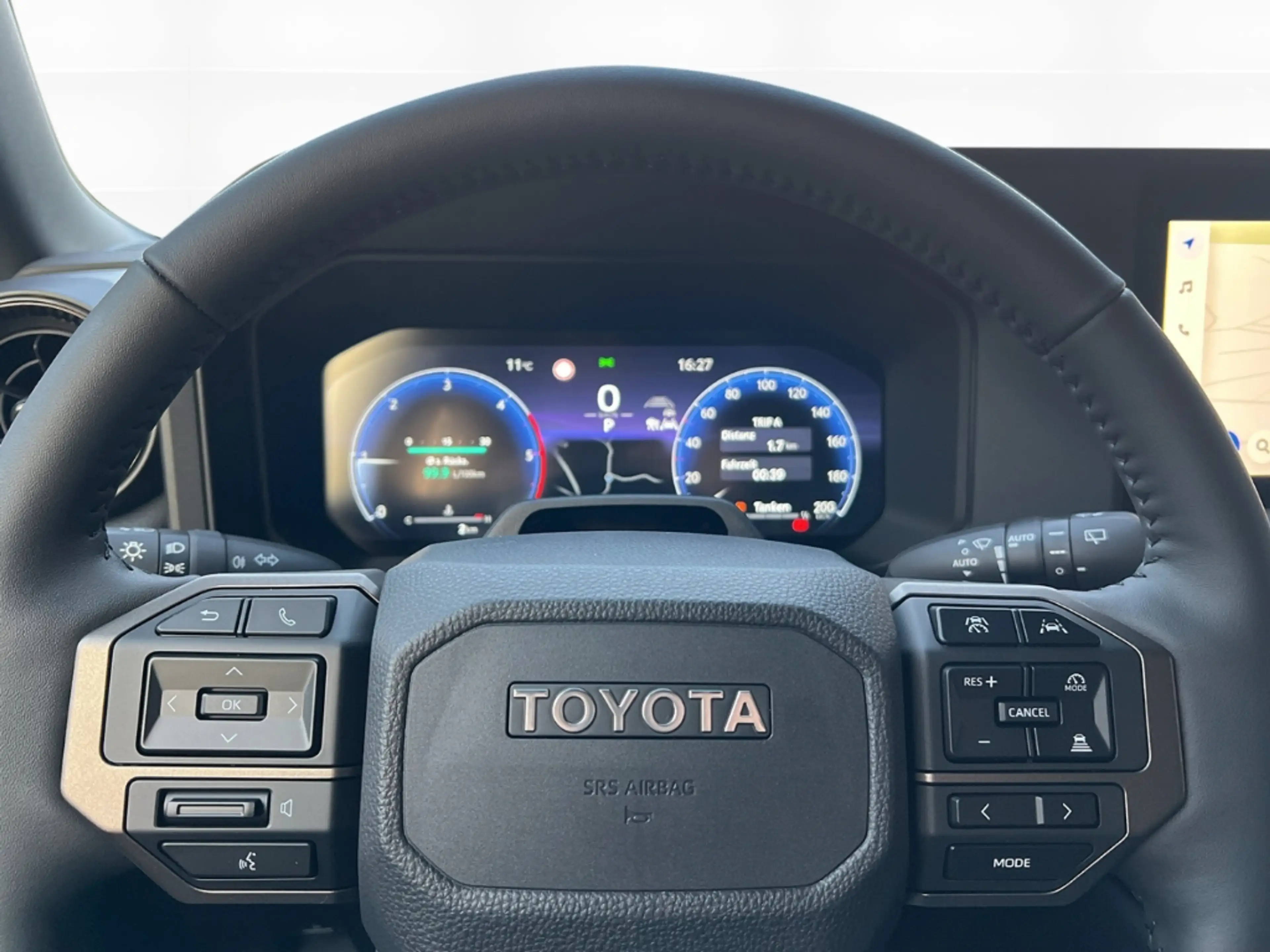 Toyota Land Cruiser Executive 2.8 AUTOM. +Diesel Mild Hybrid — photo 11